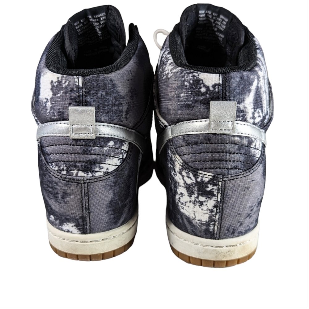 Womens Size 10 Nike Dunk Sky Hi Print Hidden Wedge Sneakers 543258 -004 - Picture 3 of 9